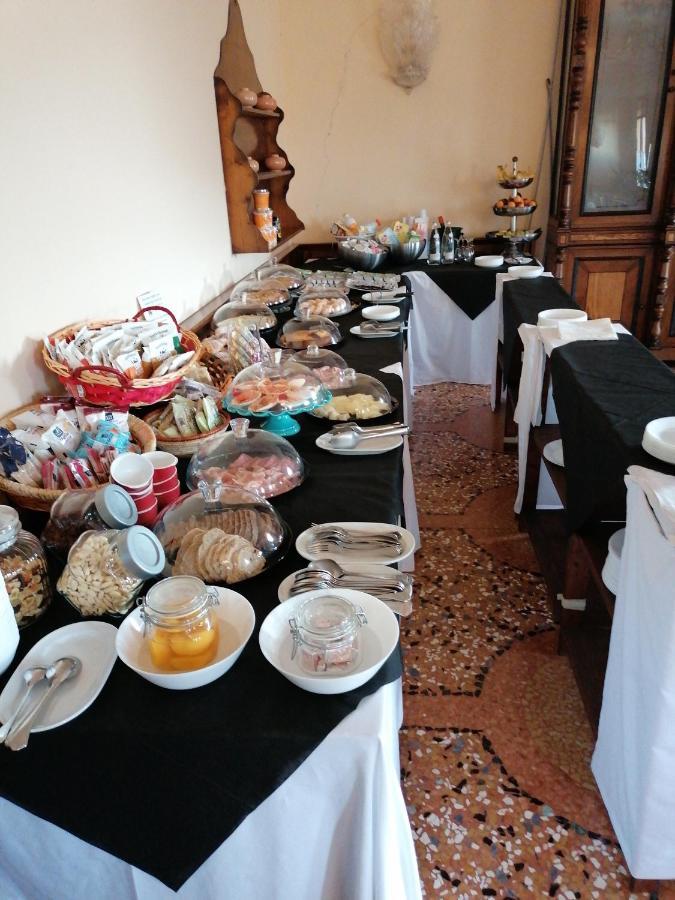 Hotel Antico Borgo Riolo Terme Eksteriør bilde